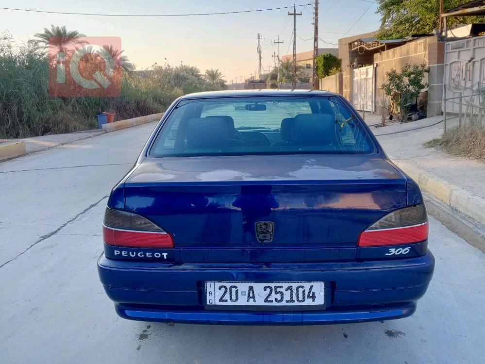 بیجۆ 306
